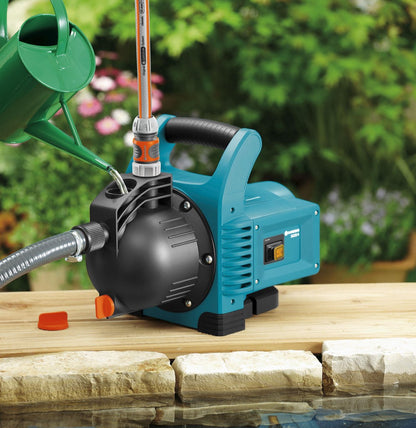  GARDENA - Classic Besproeiingspomp 3000/4 Compleet - Waterpomp - Incl. 3.5 M Aanzuigslang En 20 M Slang