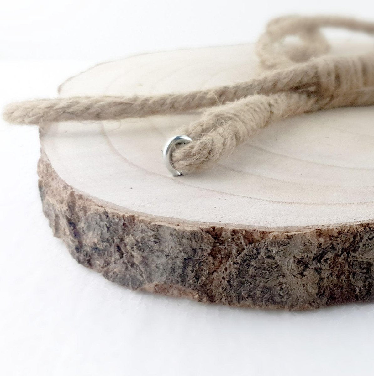 Merkloos Plantenhanger Boomstam Schijf | 30-35cm | Handgemaakt | Planten-houder / Hang-plant | Planten Accessoires | Decoratie Houten Hang Plank |