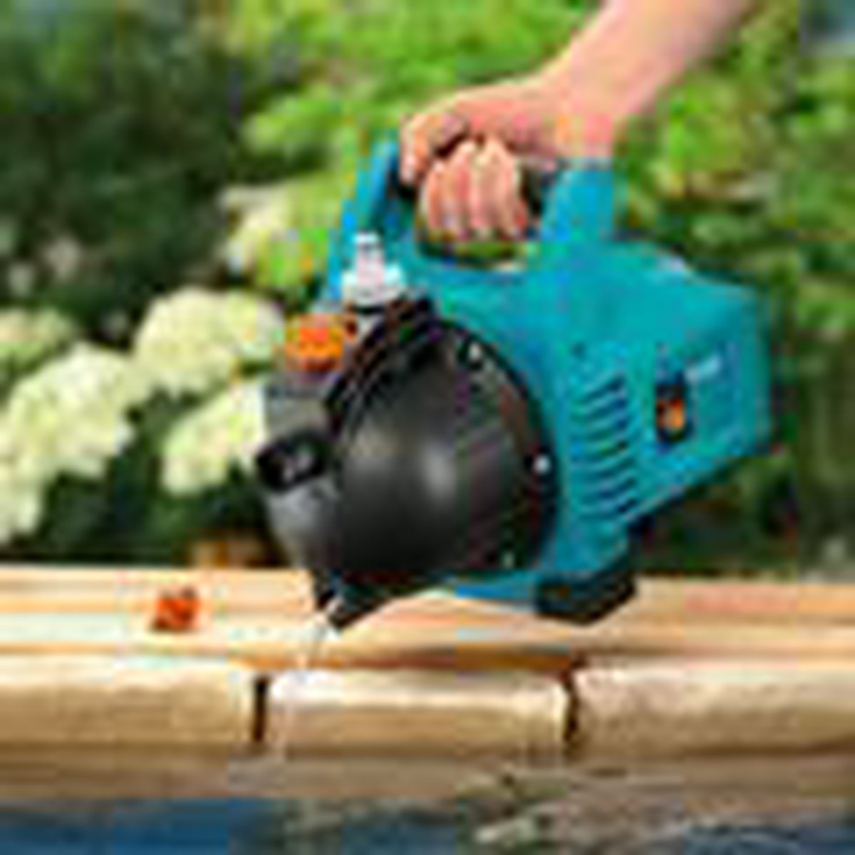  GARDENA - Classic Besproeiingspomp 3000/4 Compleet - Waterpomp - Incl. 3.5 M Aanzuigslang En 20 M Slang