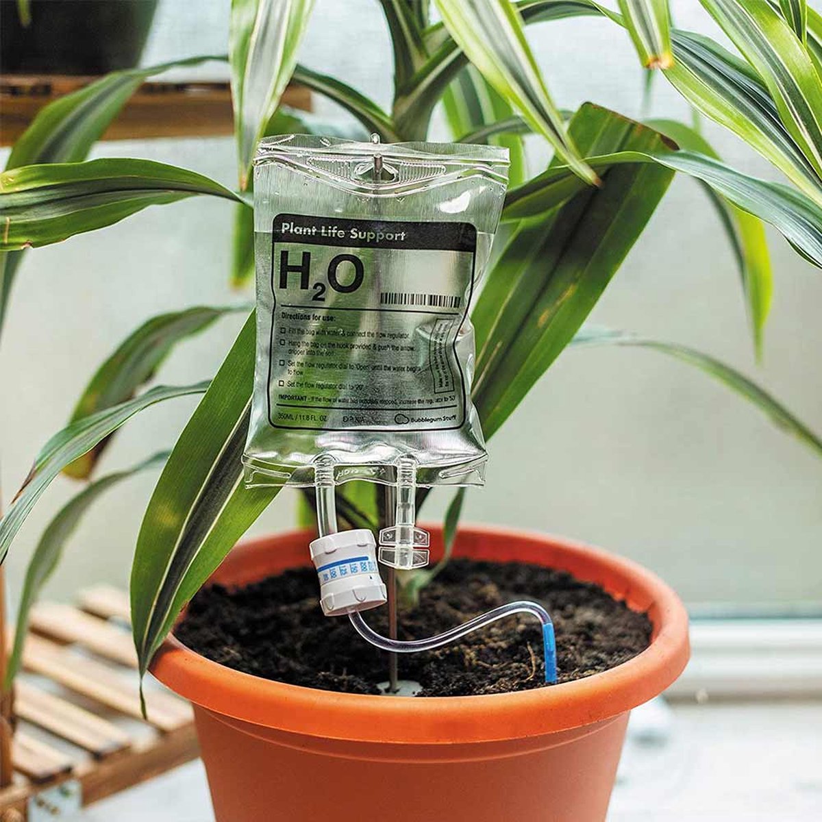  MikaMax Watergeefsysteem Voor Kamerplanten - Infuus Voor Planten - 8 Dagen Automatisch Water - 450 Ml