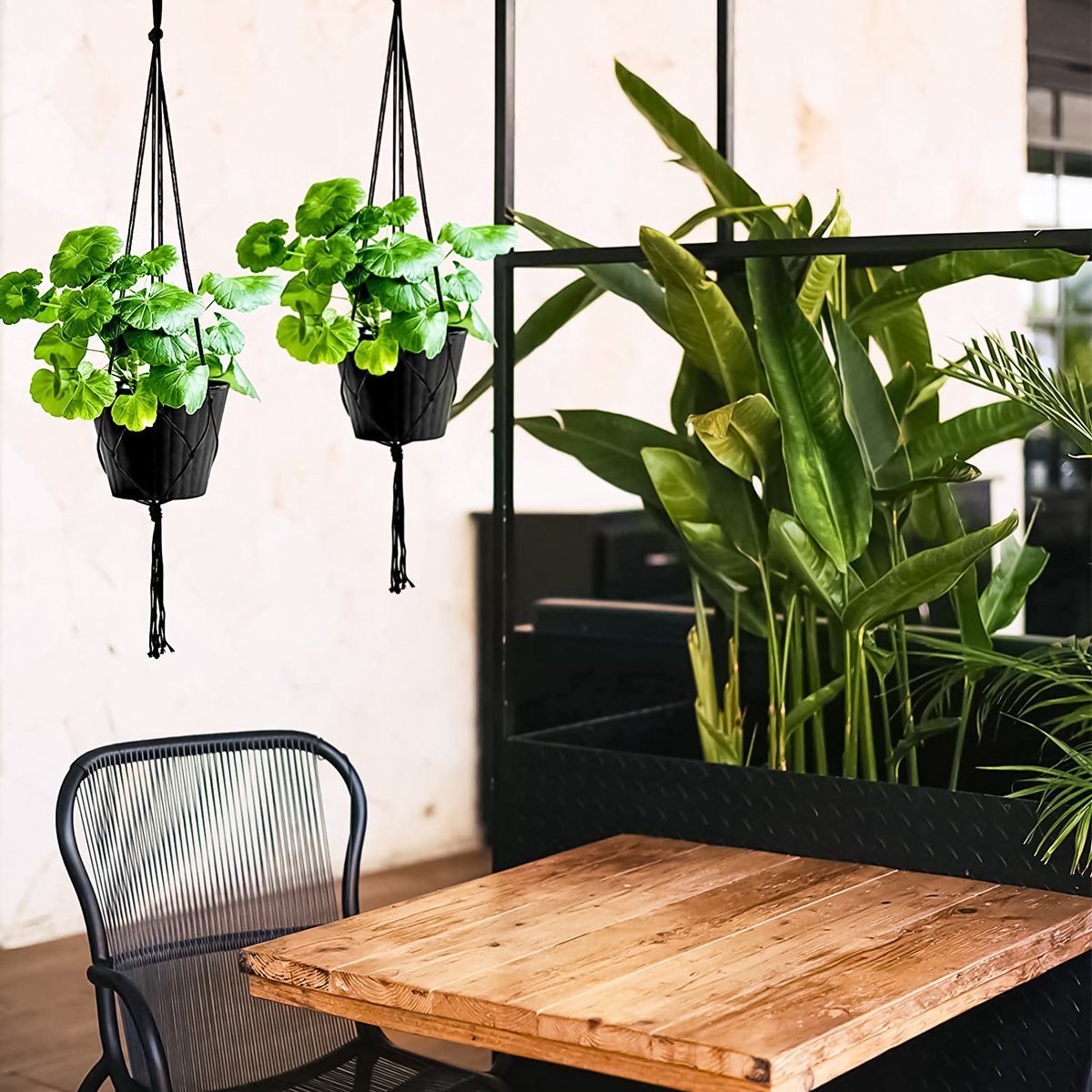  9 Stuks Zwart Macrame Plantenhangers - Boho Handgeweven Katoen Hangpot Voor Binnen/Buiten - Hangende Bloempot Met Kralen - Macramé Touw/Koord Hangplant Houder - Bohemian Wandhanger Decoratie - Plant Hanger - Verticale Tuin Bloempothouder Planthanger