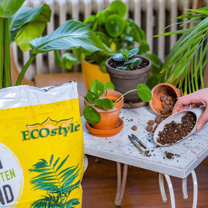  ECOstyle GroeiGrond Kamerplanten Fijne Potgrond - Turfvrij - Voor Binnen En Terras - Met Organische Voeding - Minder Water Geven - 30 L