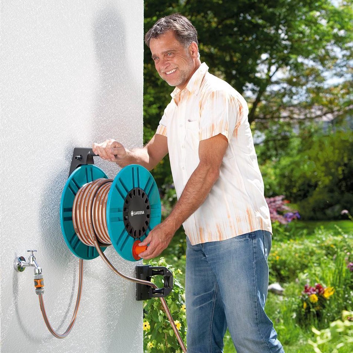  GARDENA - Wandslanghouder 60 Met Slanggeleider - Slanghouder - Maximale Capaciteit 60 Meter