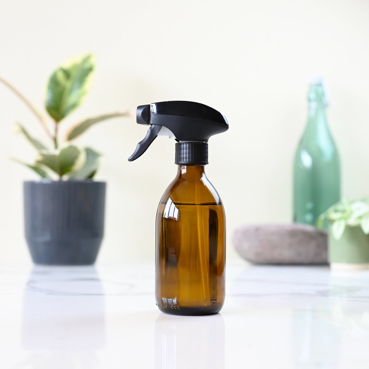  Groeikruid® Plantenspuit | 300 Ml Amber Glas | Met Zwarte Spraykop | Plantensproeier Binnen | Waterverstuiver | Verstuiver