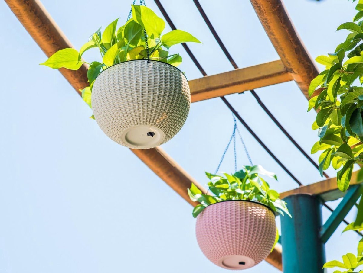  Hangpot Kunststof – Bloempot Hangend – Binnen &amp; Buiten- Plantenhanger –Incl. Afvoerstop – 26 Cm - Zwart
