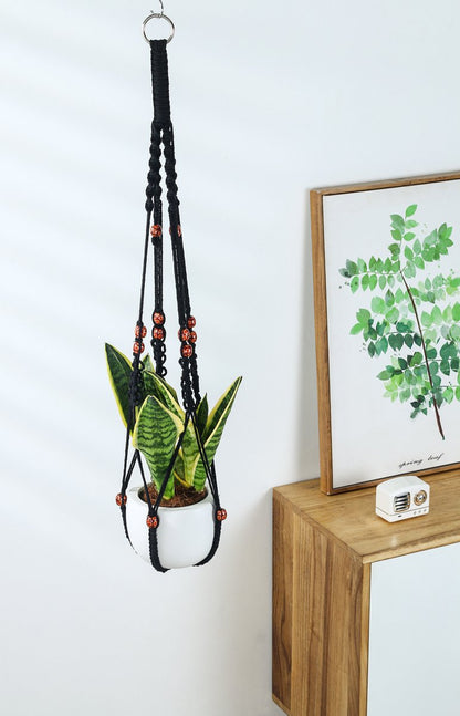  4 Stuks Zwarte Macrame Plantenhangers - Boho Handgeweven Katoen Hangpot Voor Binnen/Buiten - Hangende Bloempot Met Kralen - Macramé Touw/Koord Hangplant Houder - Bohemian Wandhanger Decoratie - Plant Hanger - Verticale Tuin Bloempothouder Planthanger