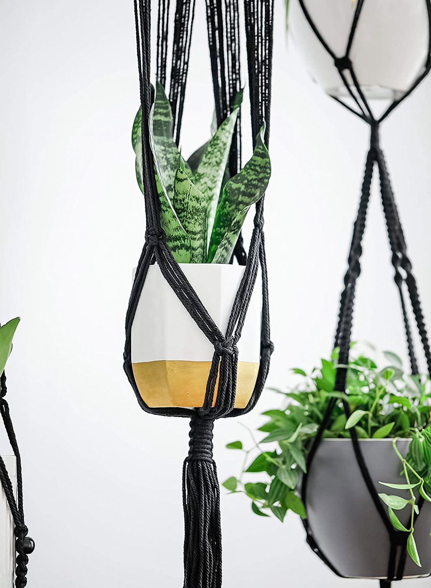  4 Stuks Luxe Macrame Plantenhangers - Boho Handgeweven Katoen Hangpot Voor Binnen/Buiten - Hangende Bloempot Met Kralen - Macramé Touw/Koord Hangplant Houder - Bohemian Wandhanger Decoratie - Plant Hanger - Verticale Tuin Bloempothouder Planthanger
