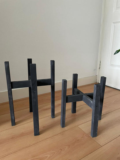  Plantenstandaard Binnen - Set Van 2 - Diameter Tot 24 Cm - Plantenkruk - Bloempotten Voor Binnen - Plantentafeltje Voor Binnen - Bloempot Standaard - Plantenstandaard - Hout - Mat Zwart/Donkergrijs