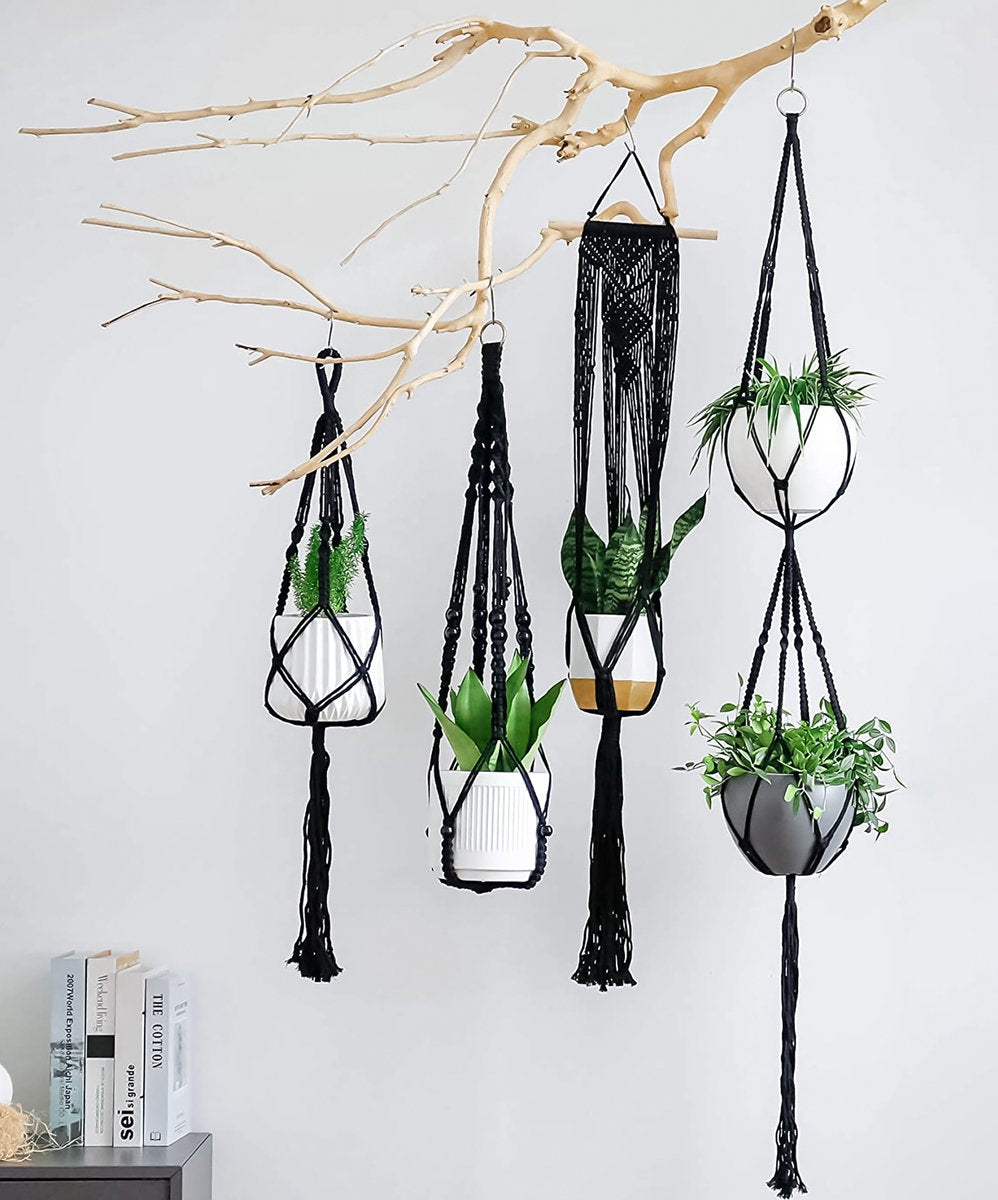  4 Stuks Luxe Macrame Plantenhangers - Boho Handgeweven Katoen Hangpot Voor Binnen/Buiten - Hangende Bloempot Met Kralen - Macramé Touw/Koord Hangplant Houder - Bohemian Wandhanger Decoratie - Plant Hanger - Verticale Tuin Bloempothouder Planthanger